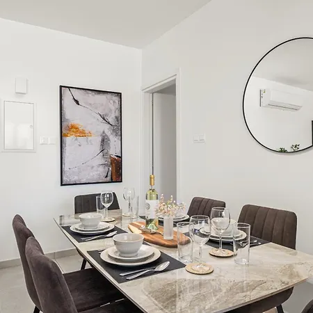 Chic & Elegant Hideaway - Your Luxury Escape * Sazlıköy