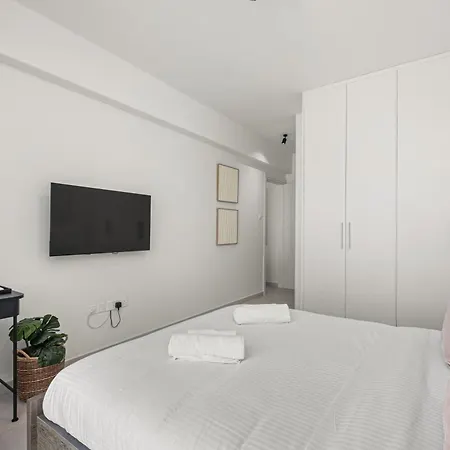 Chic & Elegant Hideaway - Your Luxury Escape * Livadhia