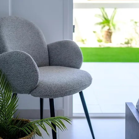 Chic & Elegant Hideaway - Your Luxury Escape Daire *