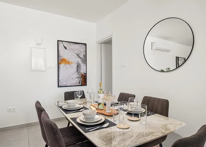 Chic & Elegant Hideaway - Your Luxury Escape * Livadhia