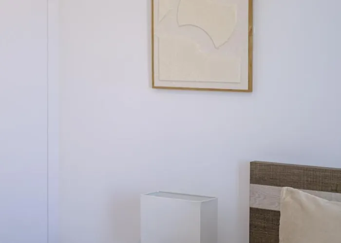 Chic & Elegant Hideaway - Your Luxury Escape Apartmán Livadhia