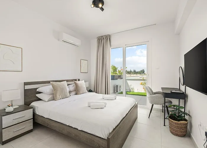 Chic & Elegant Hideaway - Your Luxury Escape